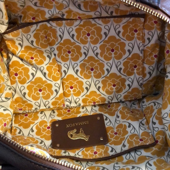 Emma Fox crossbody pebble leather two tone bag - Picture 5 of 8